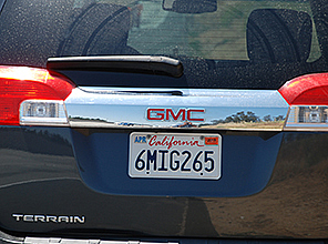 Rear of GMC Vehicle-License Plate 6MIG265