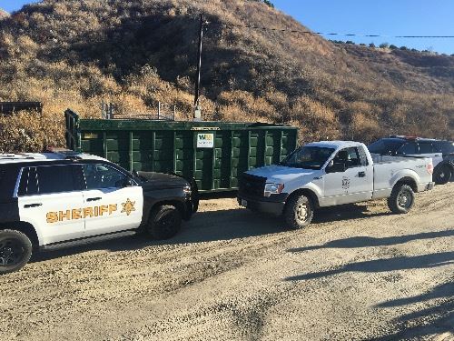 Trash Bin-Sheriffs Patrol Car-White Truck